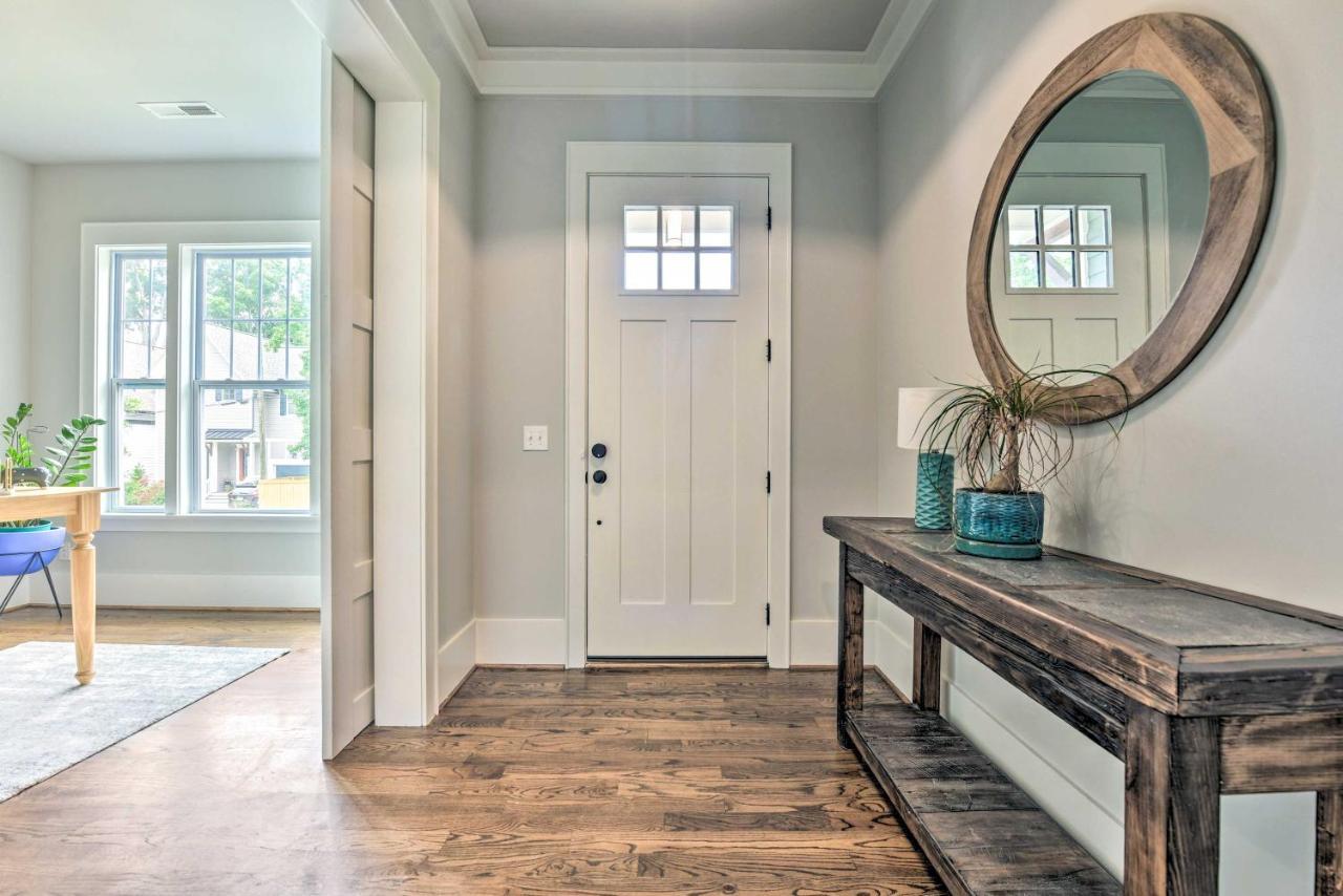 Holiday home Modern About 4 Mi To Downtown! Charlotte
