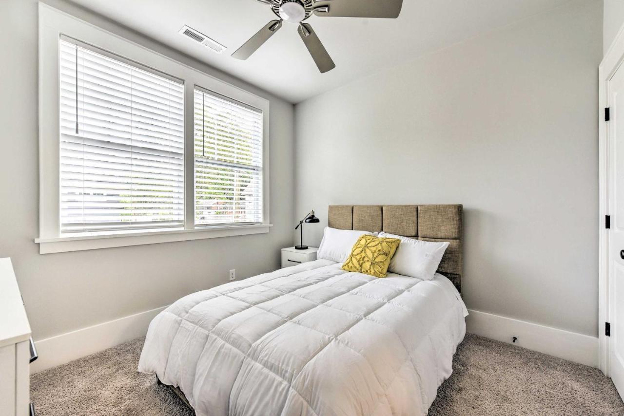 Modern About 4 Mi To Downtown! Holiday home